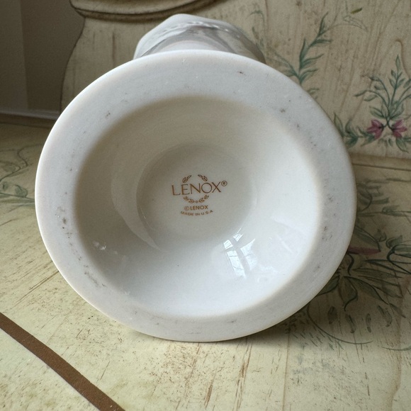 Lenox Ambassador Collection Petit Rose Vase - Picture 3 of 4